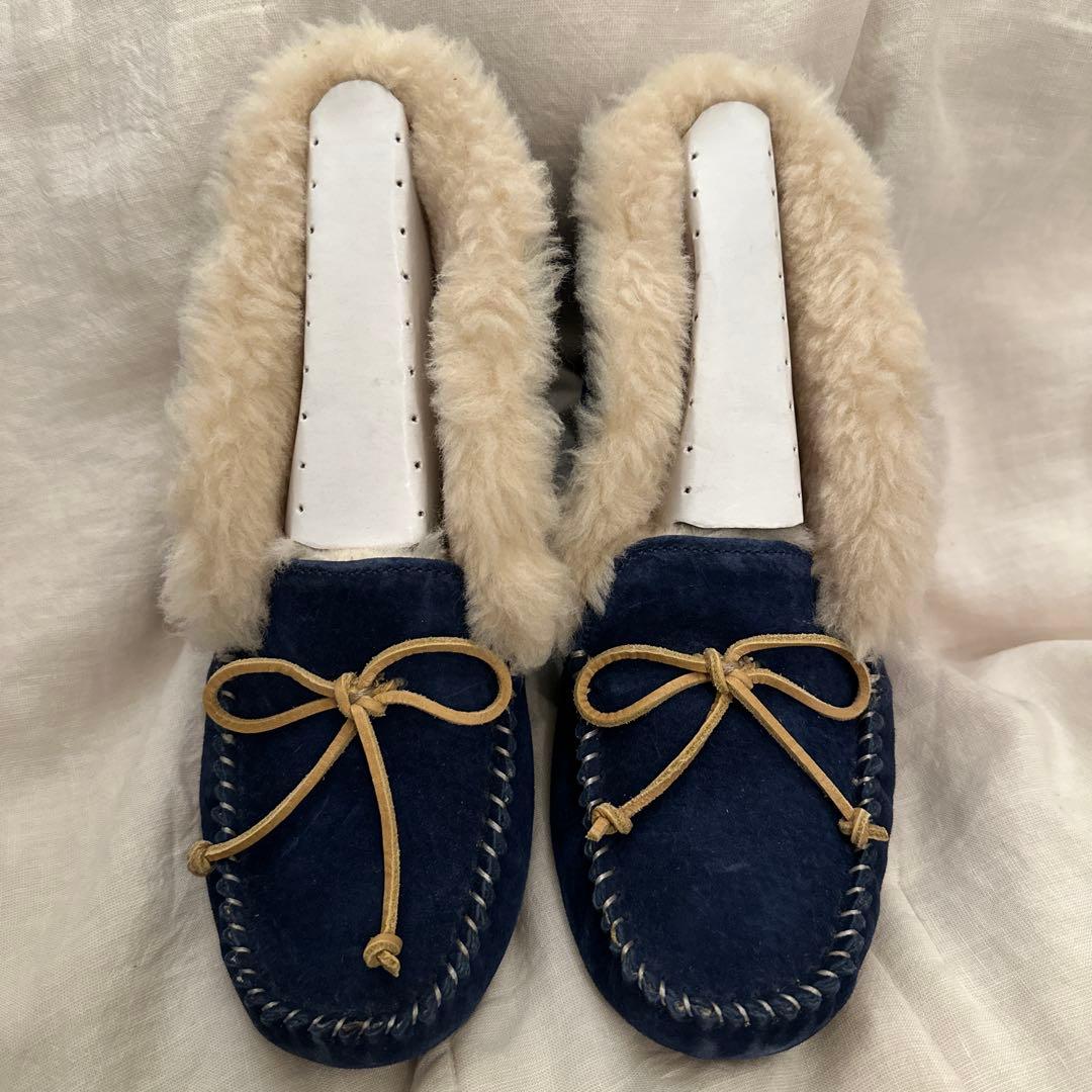 新品未使用UGG モカシン ALENA サイズ24