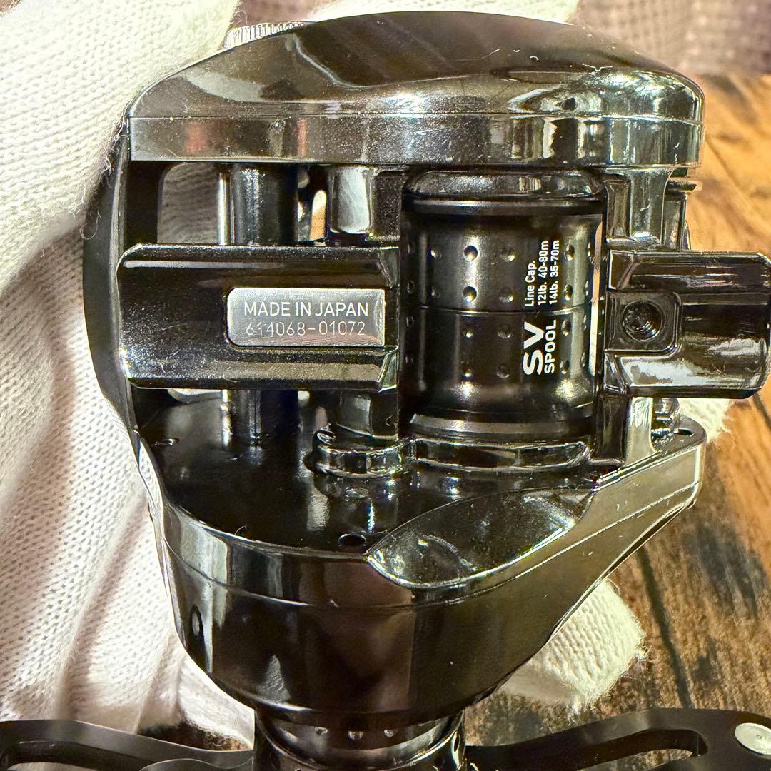 【美品】ダイワ　Daiwa14スティーズリミテッド SV 8.1 右ハンドル