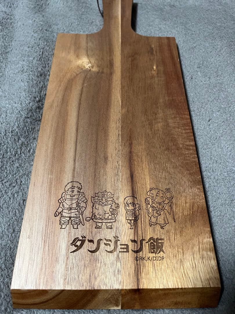 ダンジョン飯 イズガンダのセンシ包丁 カッティングボードセット