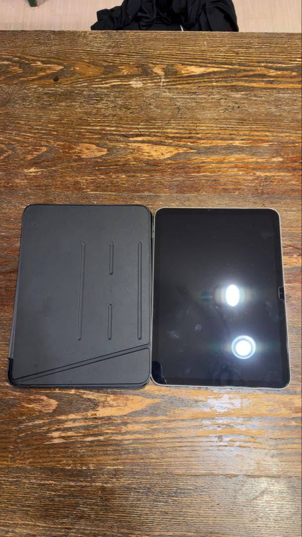 Apple iPad (第11世代) 128GB シルバー カバー付き