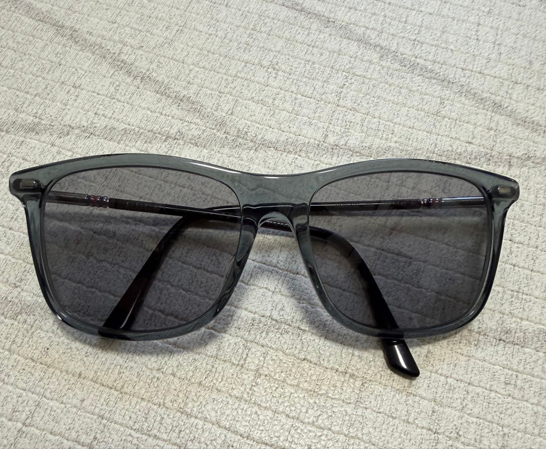 GUCCI サングラス　GG0518S 005