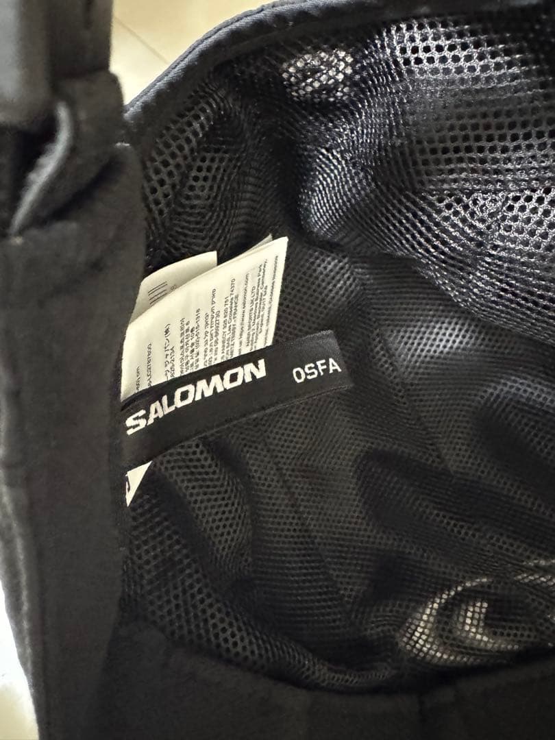Salomon ロゴキャップ