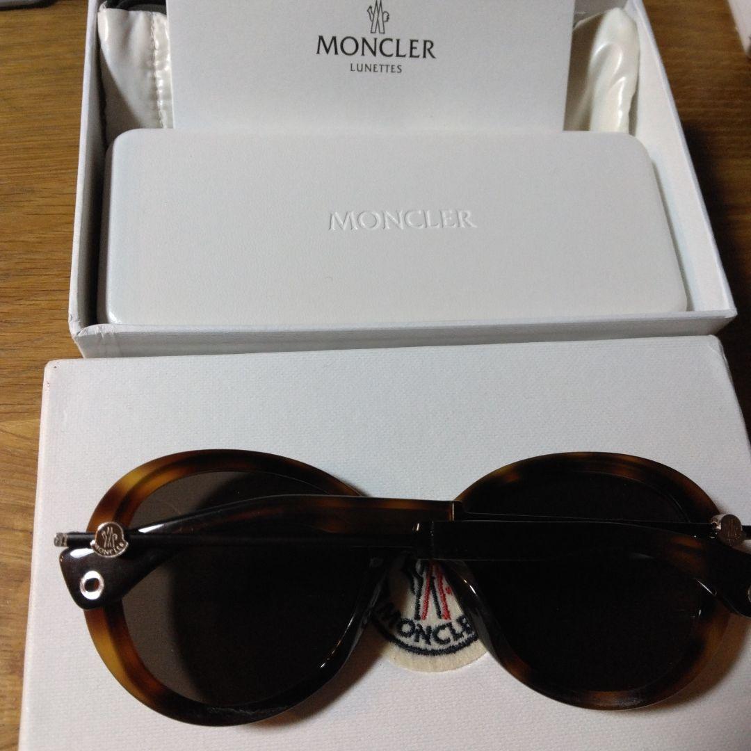 MONCLER ブラウン サングラス