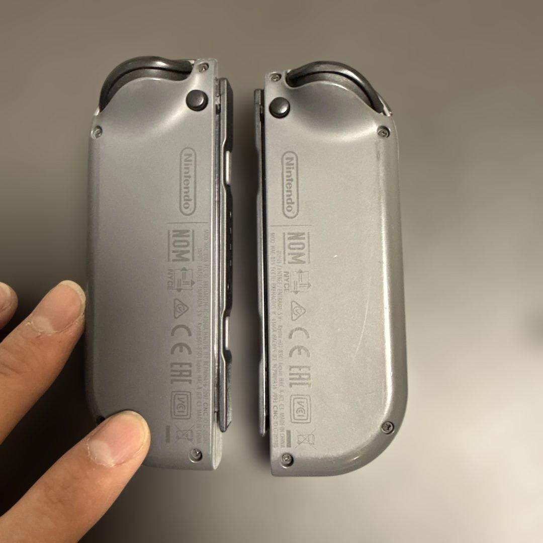 【美品】任天堂Switch