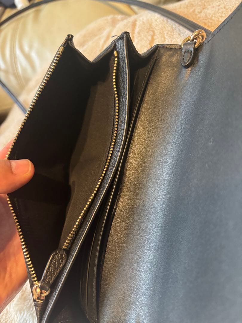 COACH ブラックレザー クロスボディバッグ