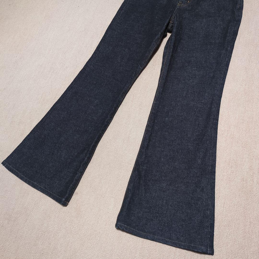 極美品！MOUSSY　MVS FLARE　デニム　濃紺　サイズ25　M