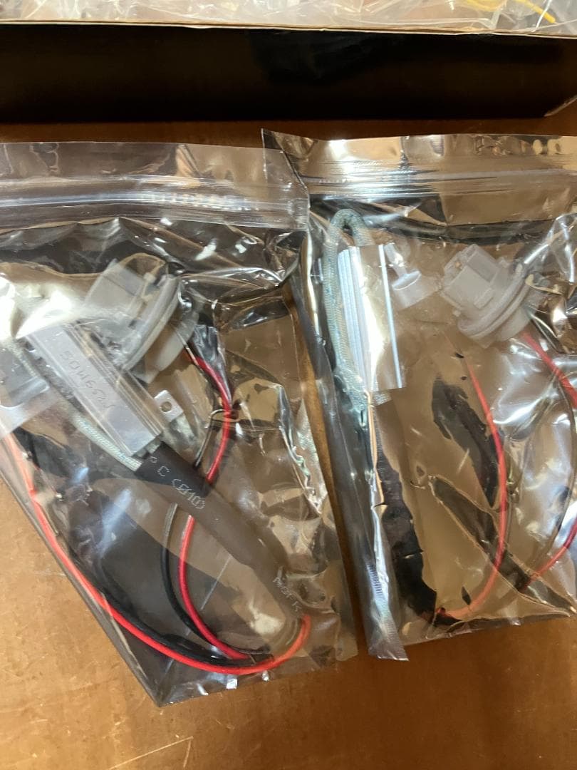 アルファード　ノア　エスクァイア　流れるウインカー　デイライト　新品