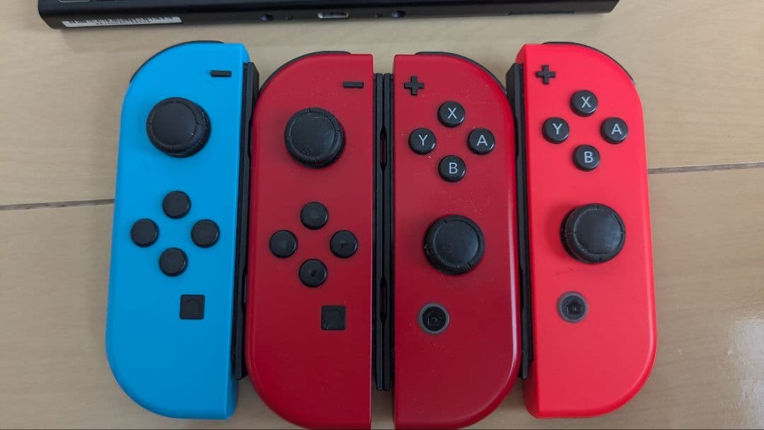 Nintendo Switch 本体 赤/青 Joy-Con 4つ付き