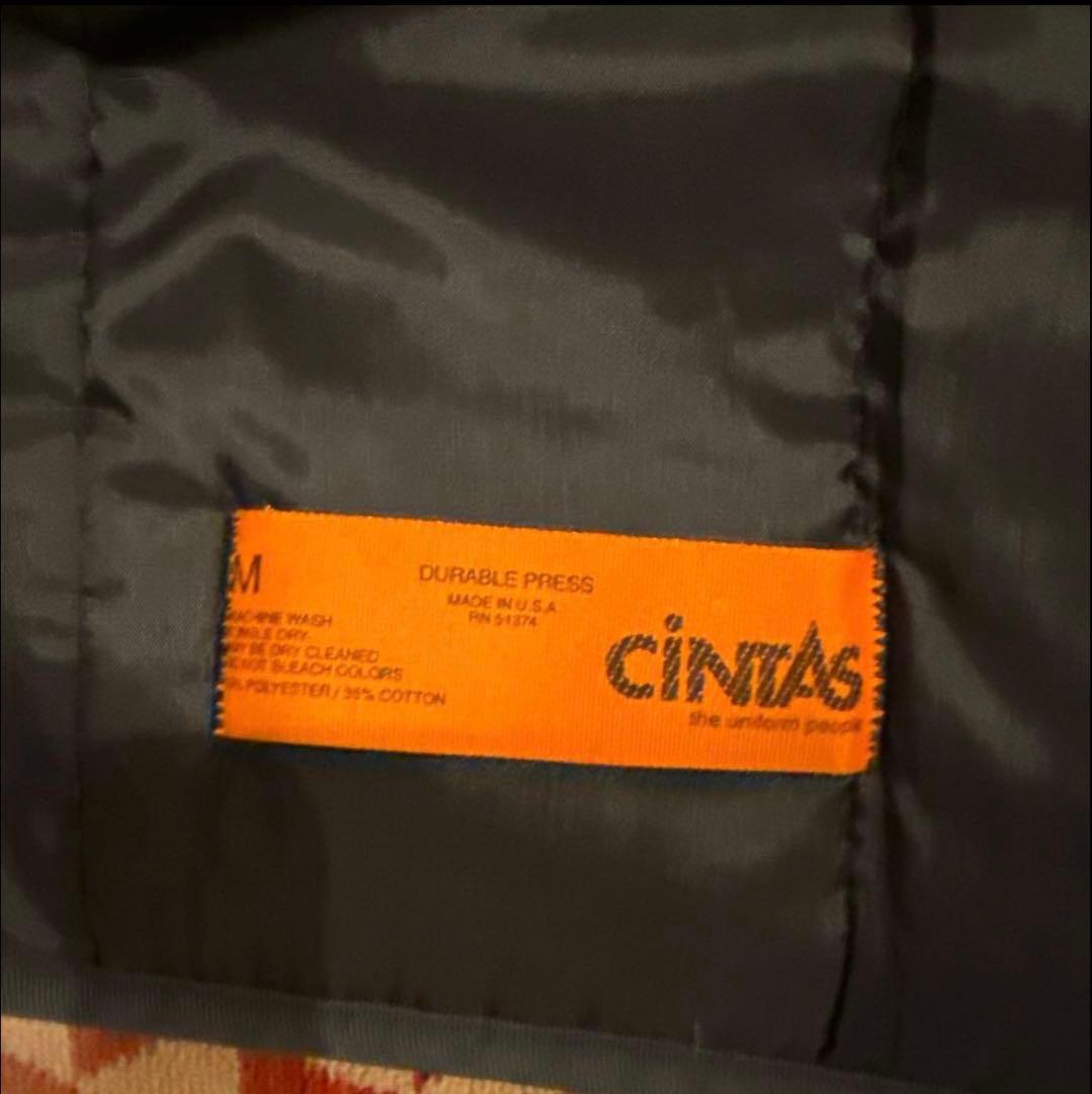 【美品】USA製CINTAS中綿ワークベスト　シンタス　カーハートred kap