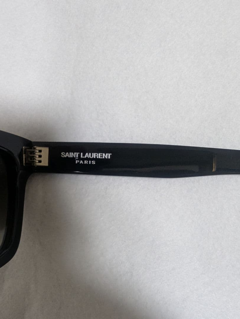 SAINT LAURENT BOLD 1/F 　登坂広臣着用