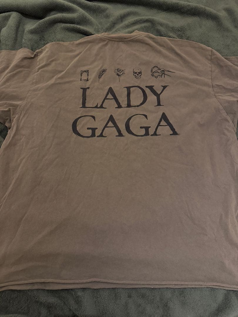 LADY GAGA MAYHEM Tシャツ