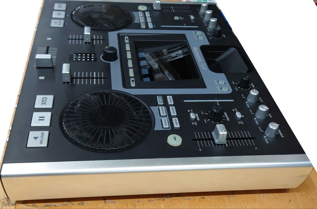 ■■Numark　iDJ2 DJコントローラー