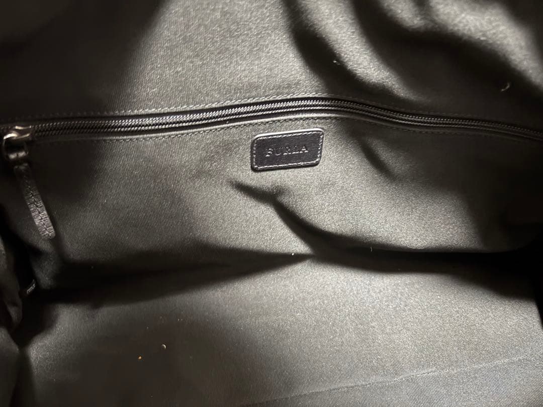【美品】FURLA ブラック ボストンバッグ