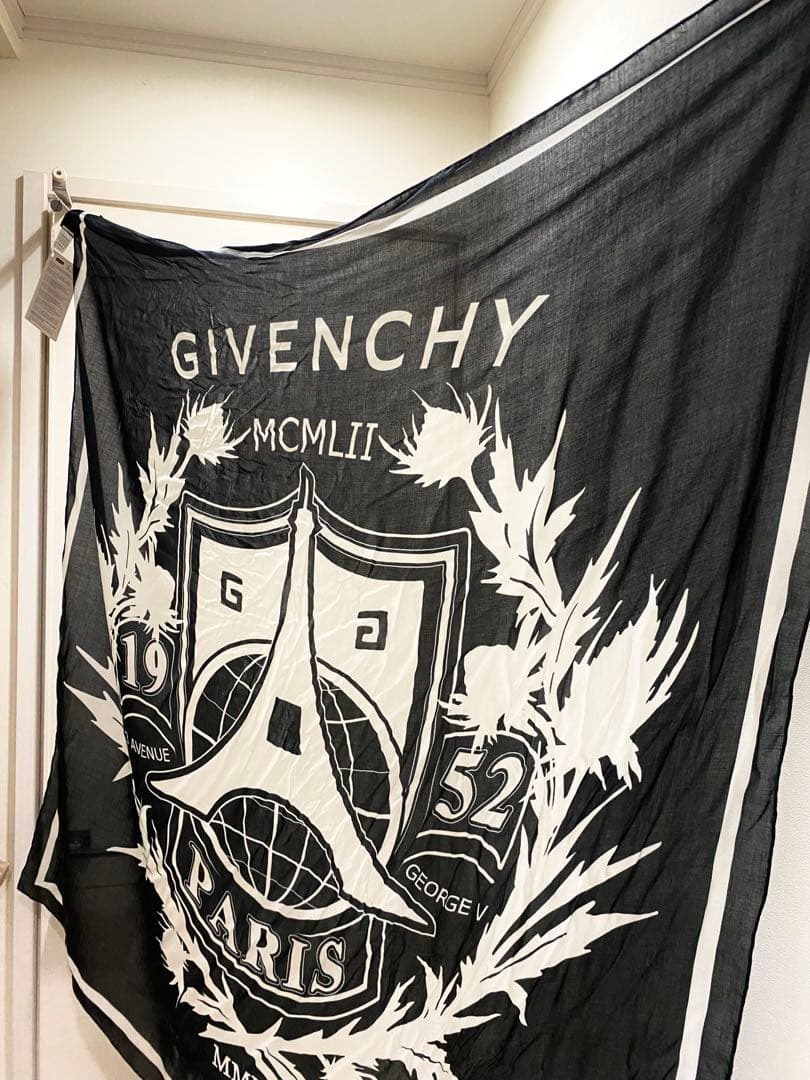 2024年正規店購入未使用ジバンシィ (GIVENCHY) カシミヤ大判ストール