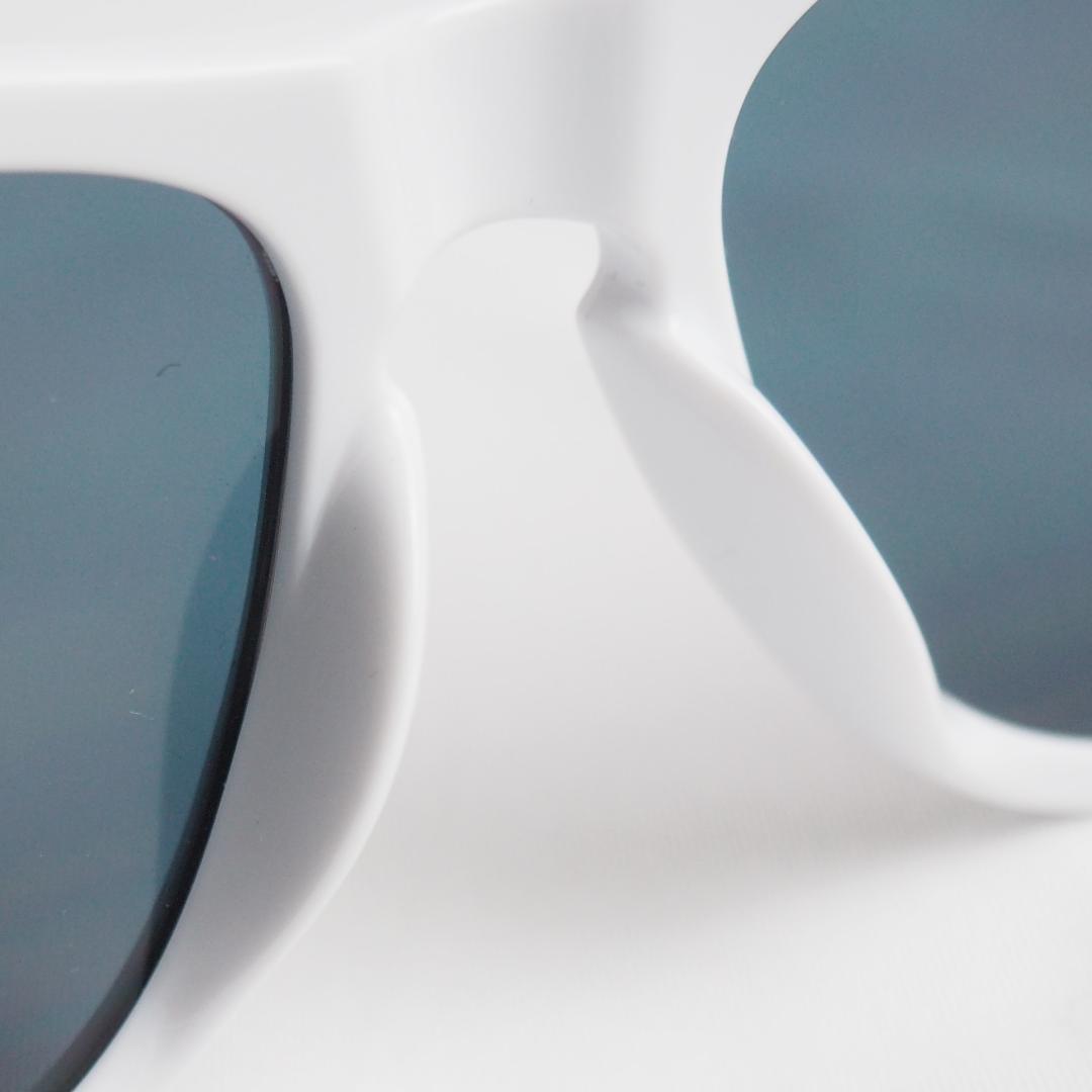 良品 オークリー サングラス Frogskins 白 ホワイト 9245-44
