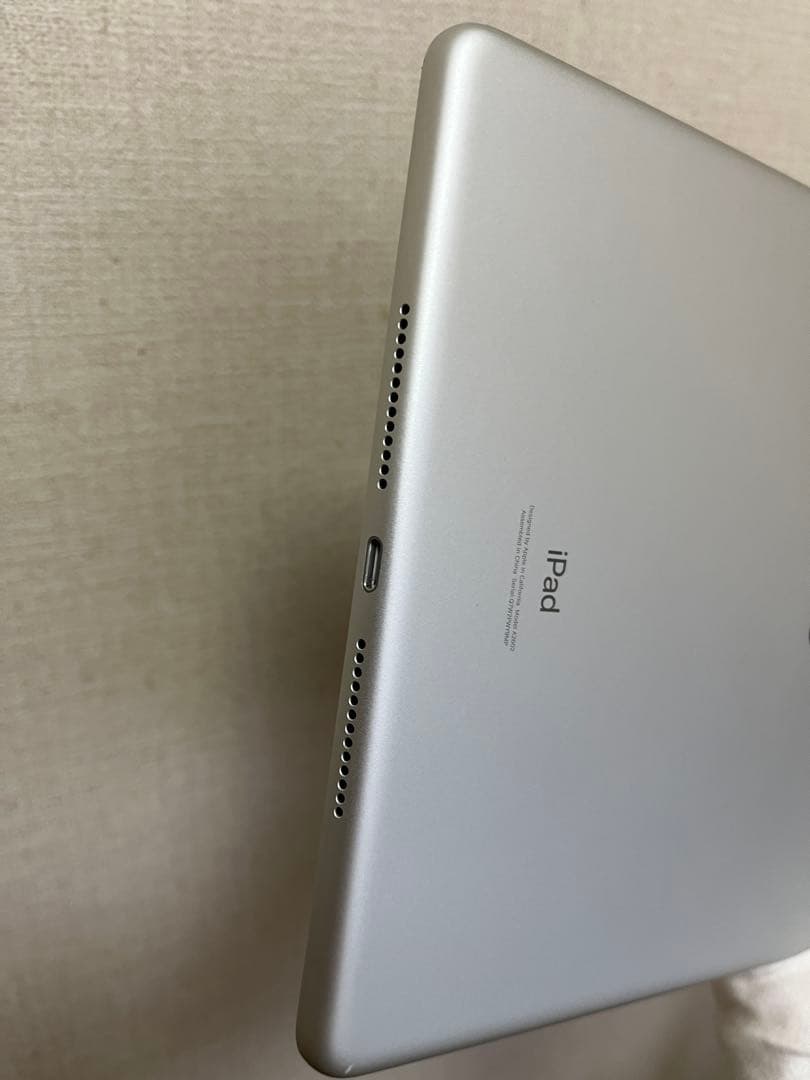 Apple iPad (第9世代) 64GB シルバー Wi-Fi