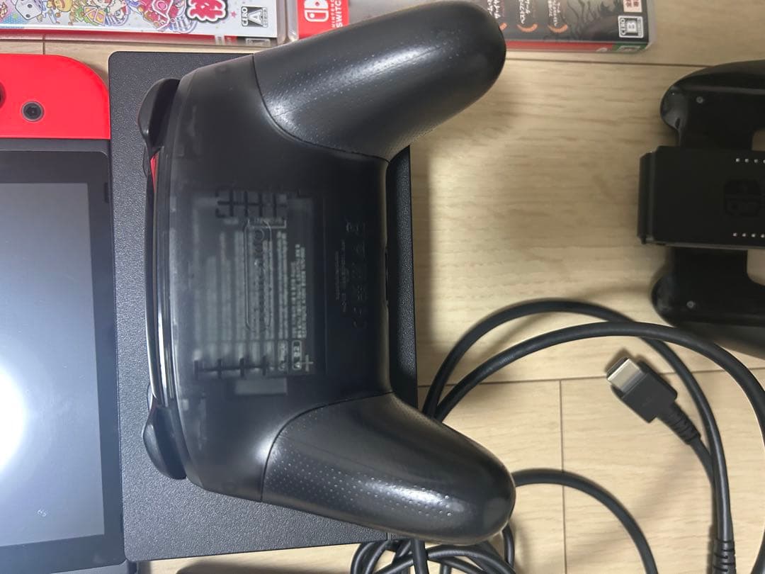 Nintendo Switch 本体セット プロコン(使用1時間)＆ソフト4本