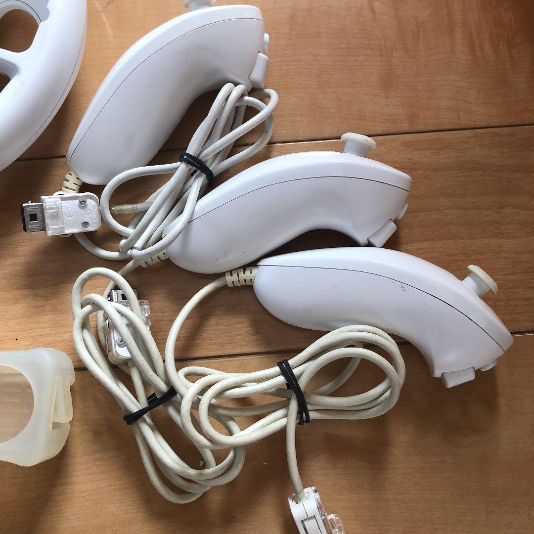 Wii本体、周辺機器、ゲームカセット