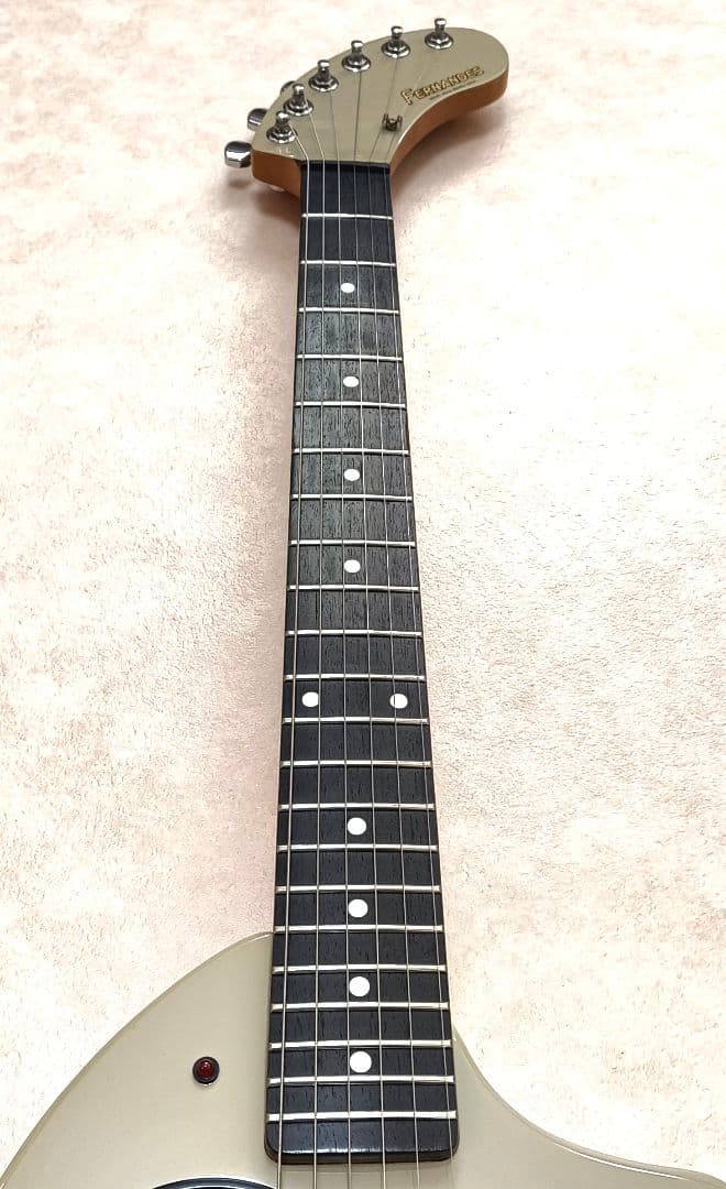 【美品】ZO-3 グレー アンプ内蔵ミニギター ヘッドフォン端子付