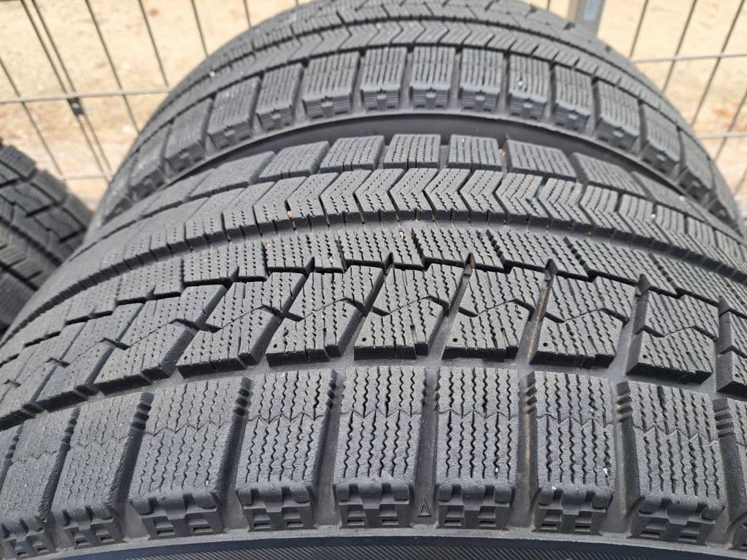 ブリヂストン　VRX 225/45R17 バリ山溝有2本×2個口発送　2本セット