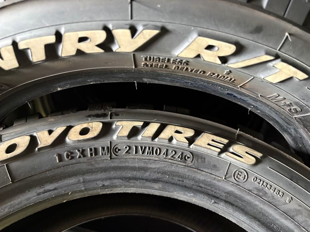トーヨータイヤ OPEN COUNTRY R/T 165/60R15 24年製