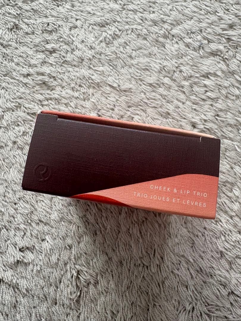 レアビューティー Soft Pinch CHEEK & LIP TRIO 新品