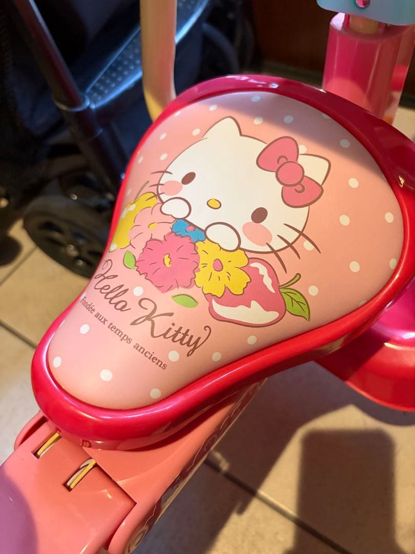 三輪車 キティちゃん
