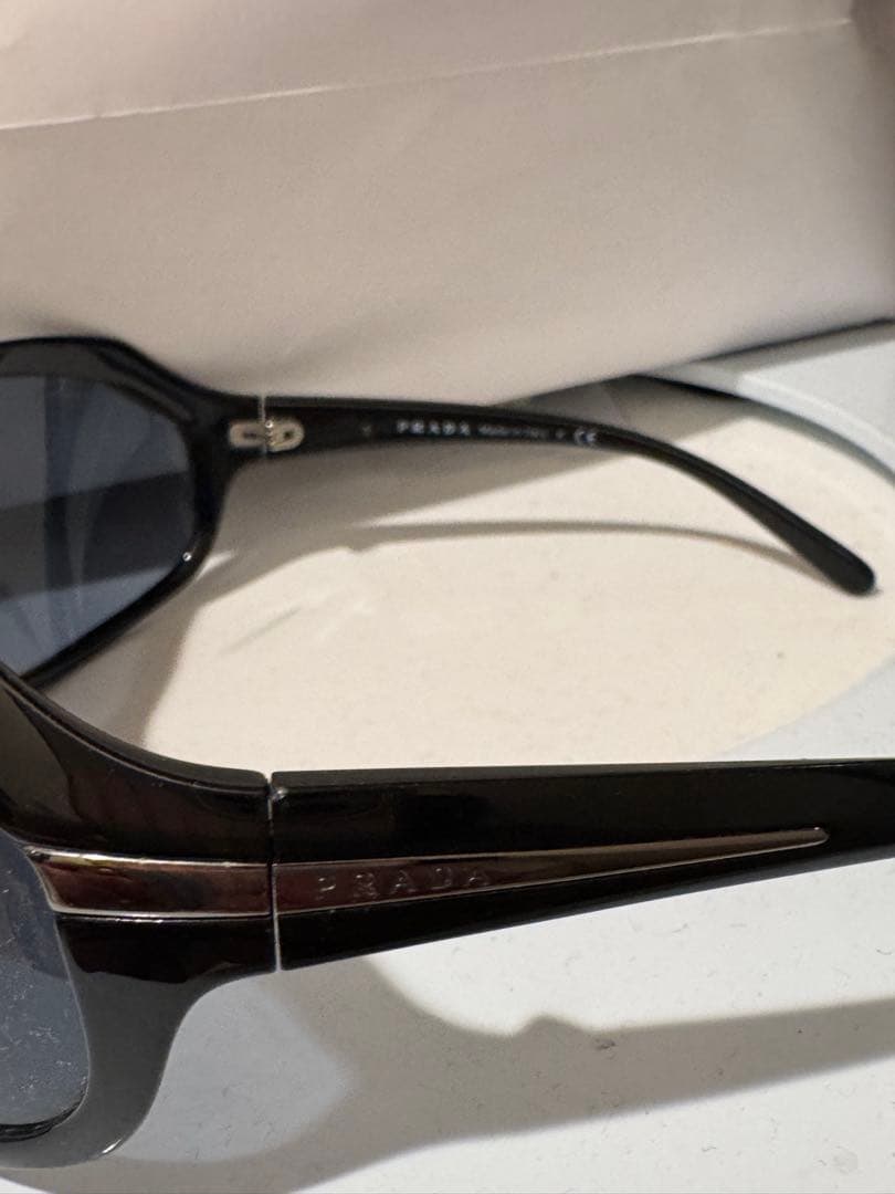 正規品PRADA プラダ サングラス GACKT着用SPR14G 入手困難 黒