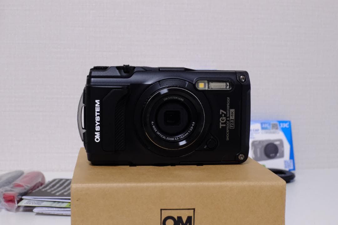 OM System Tough TG-7 ほぼ新品 JJCのアクセサリー付き