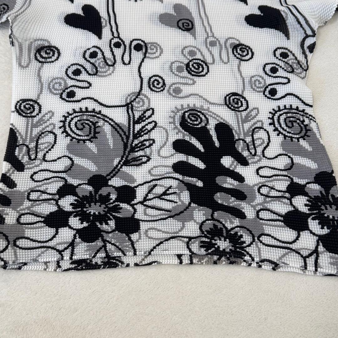 ISSEY MIYAKE me プリーツ　ハート柄　半袖　Tシャツ