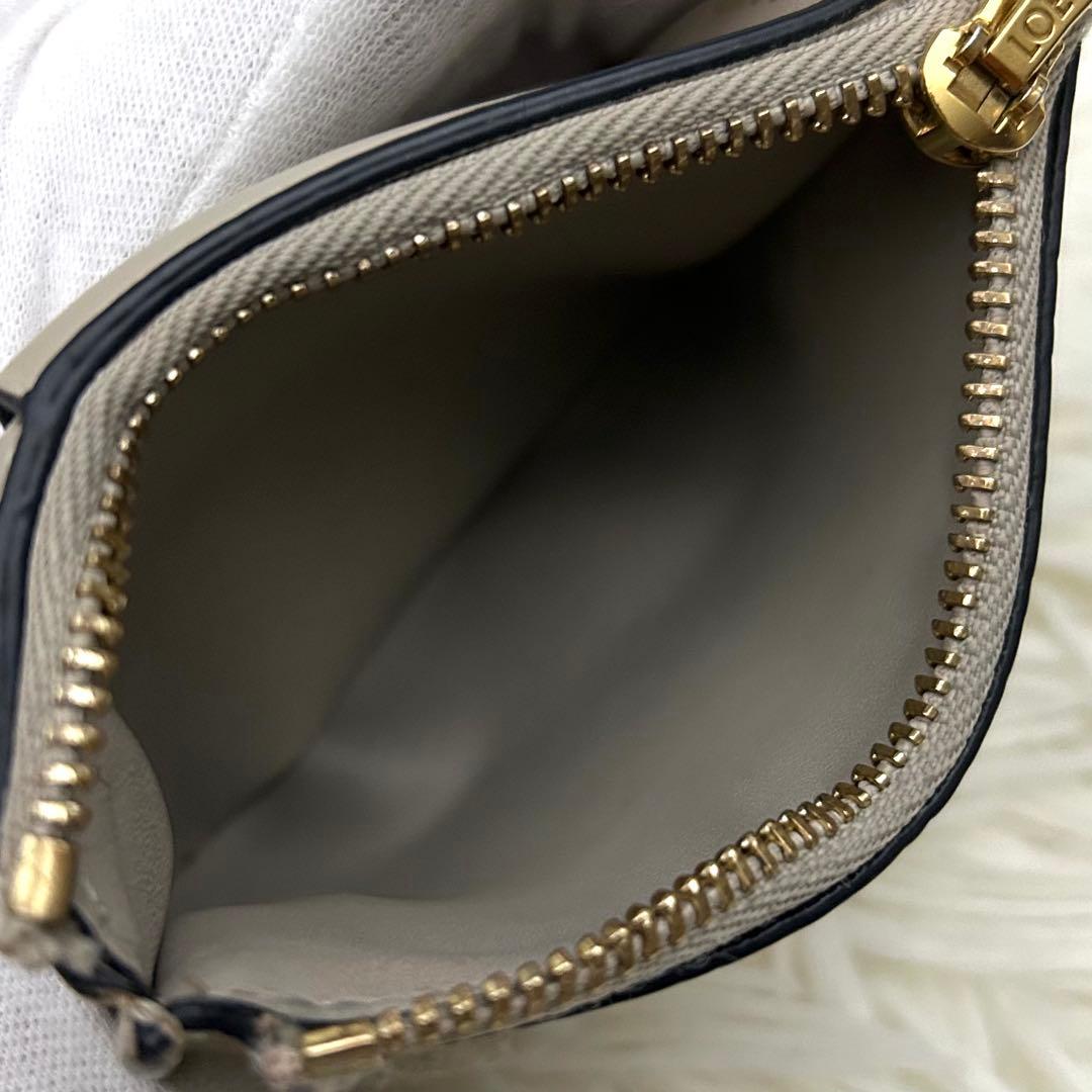 ［美品］LOEWE リピートアナグラム スモール バーティカルウォレット 財布