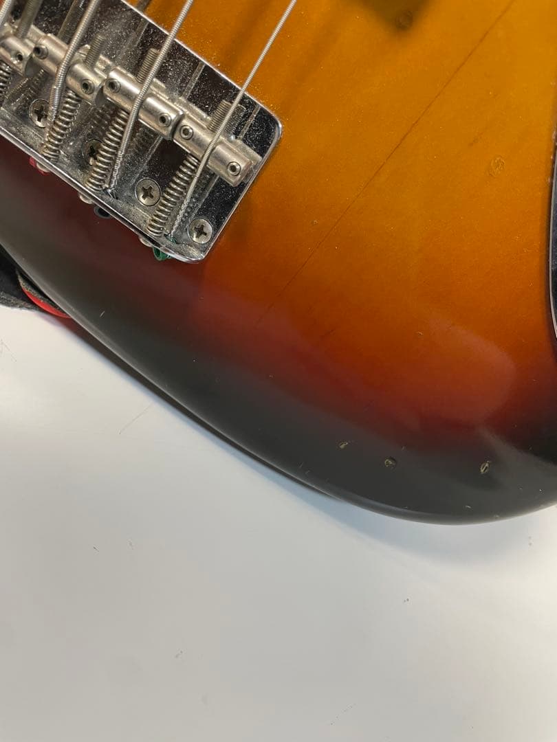 Fender Jazz Bass サンバースト ストラップ付き