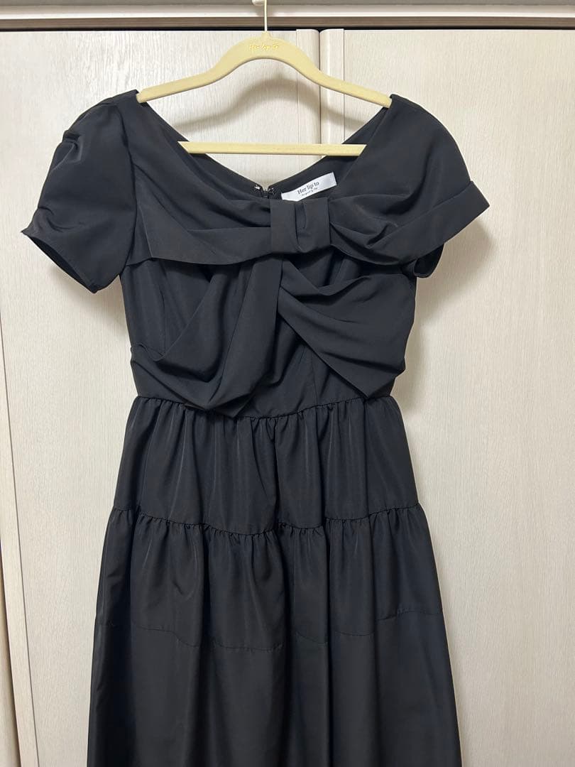 ワンピース herlipto Twisted Ribbon Tiered Dress
