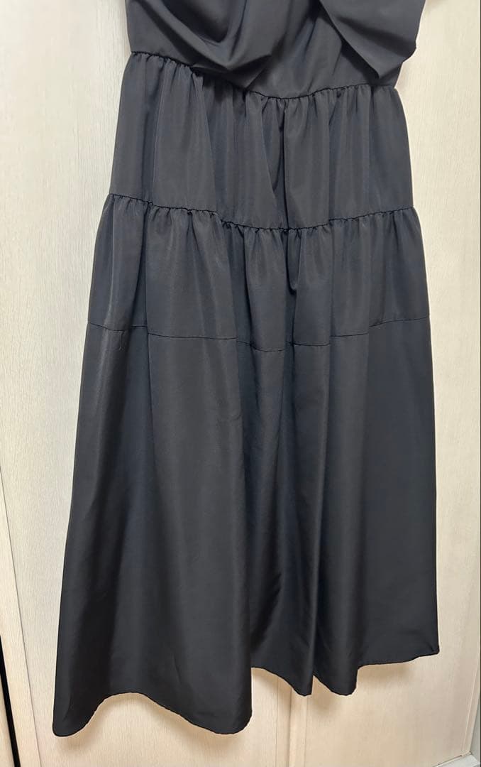 ワンピース herlipto Twisted Ribbon Tiered Dress