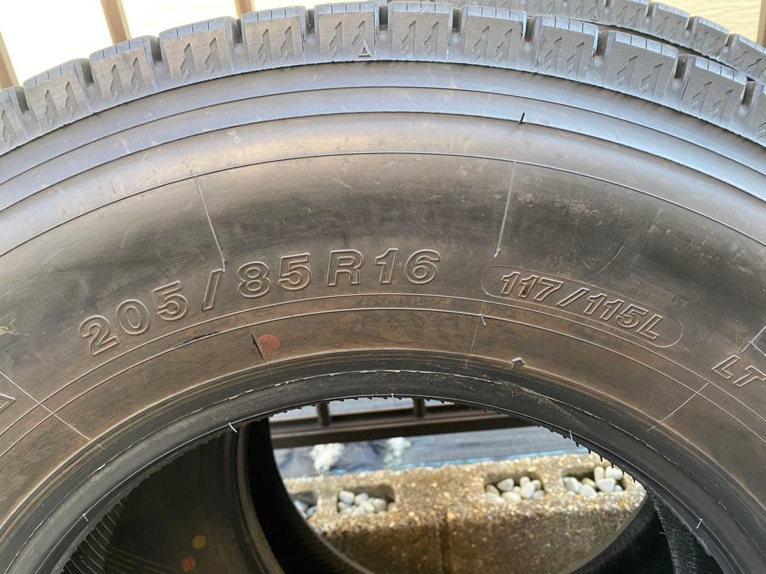 205/85R16 スタッドレス　ヨコハマ　24年製　トラック用 2本セット