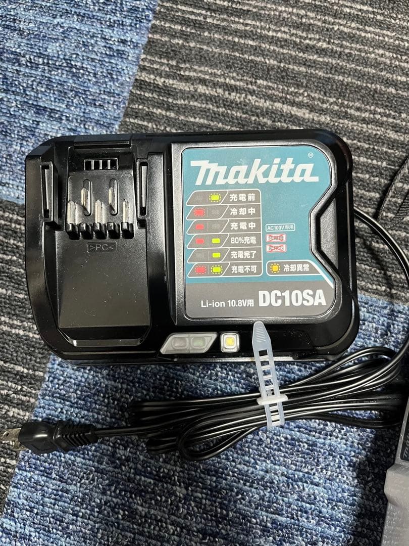 マキタ 充電式クリーナー CL107FD 掃除機