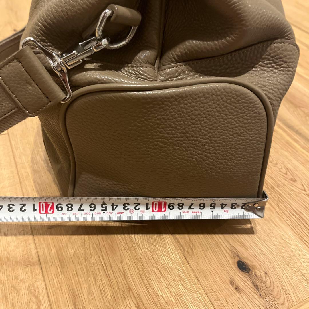 ペッレモルビダ　ボストンバック