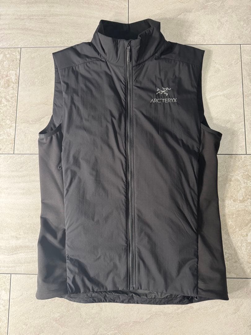 ARC'TERYX アトム ベスト メンズ XSブラック（タグ付き）