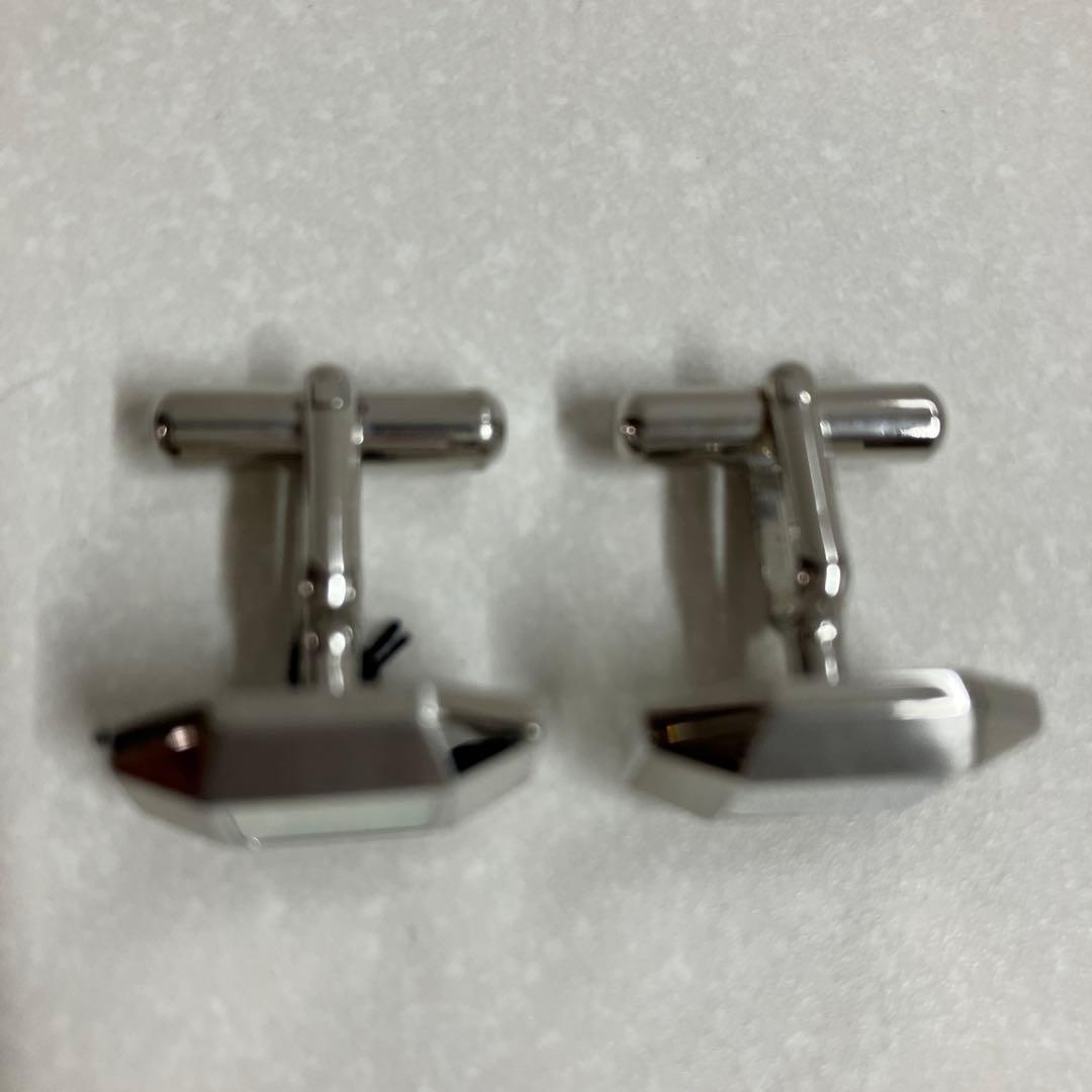 アクアスキュータム　ネクタイピンとカフスボタンセット　新品未使用