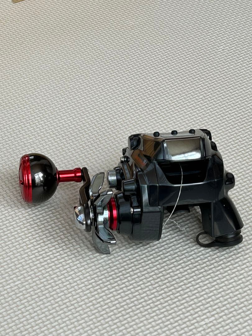 Daiwa 電動リール ブラック/レッド