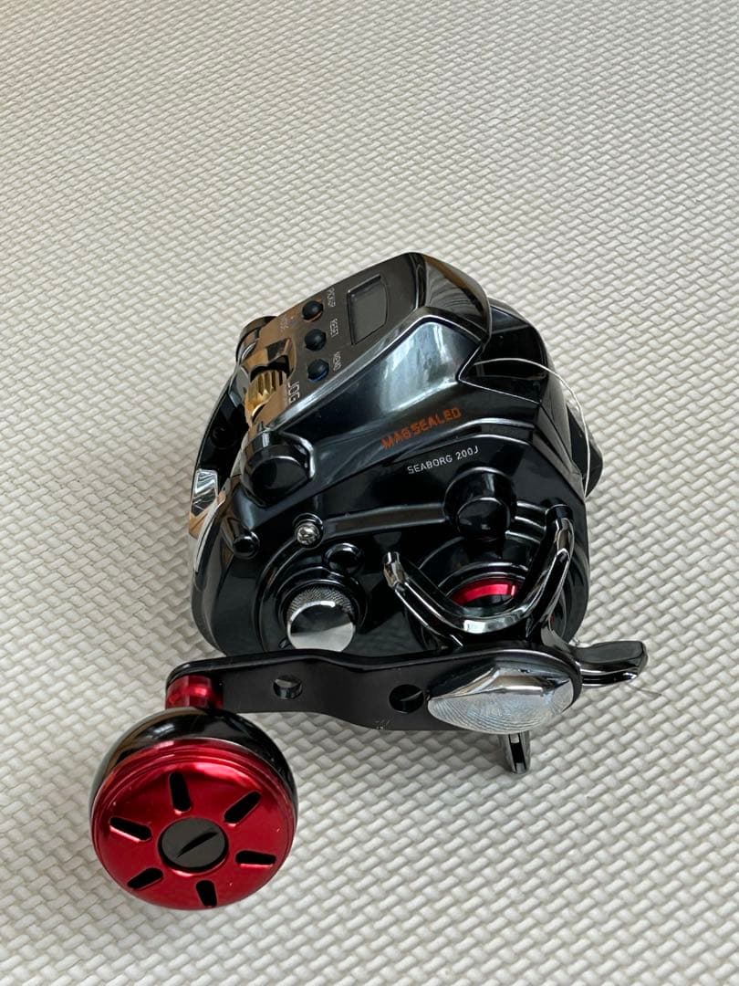 Daiwa 電動リール ブラック/レッド