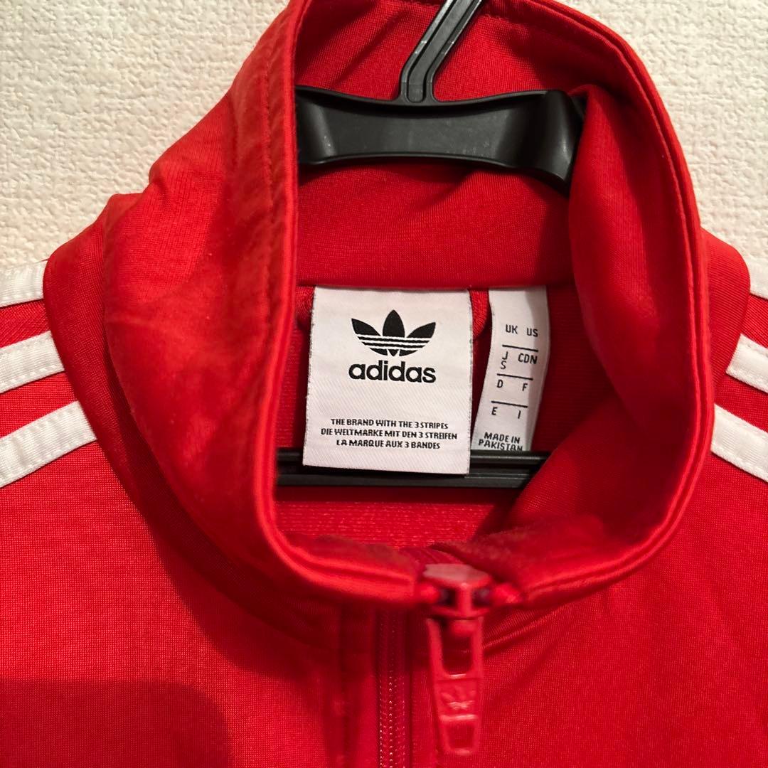 adidas ジャージセットアップ