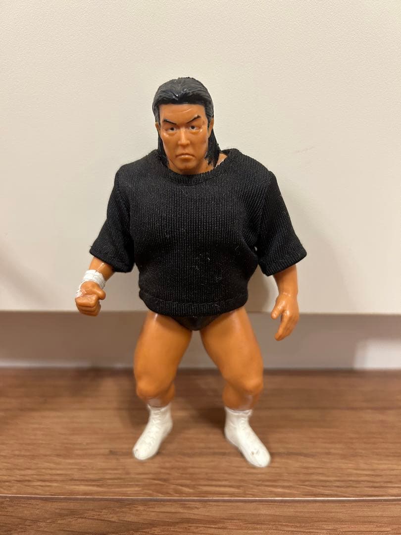 新日本プロレスフィギア5点（猪木、長州、タイガー服部、蝶野、グレートムタ未開封）