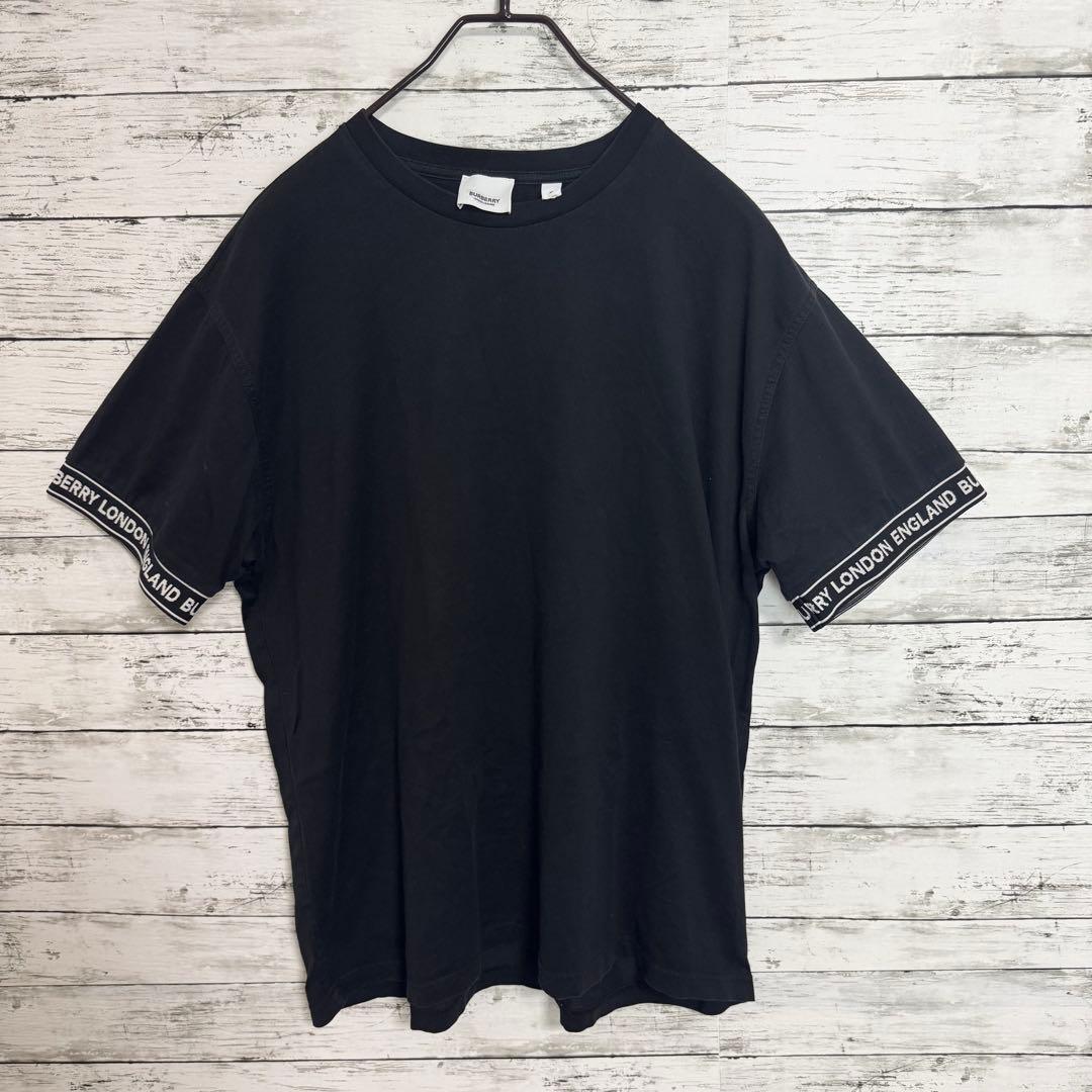 瑠花　BURBERRY ブラック Tシャツ