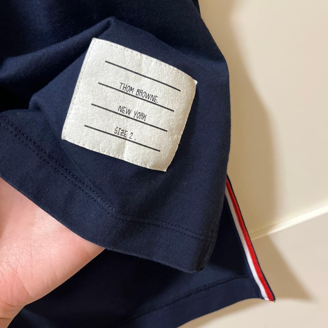THOM BROWNE ネイビー Tシャツ サイドスリット