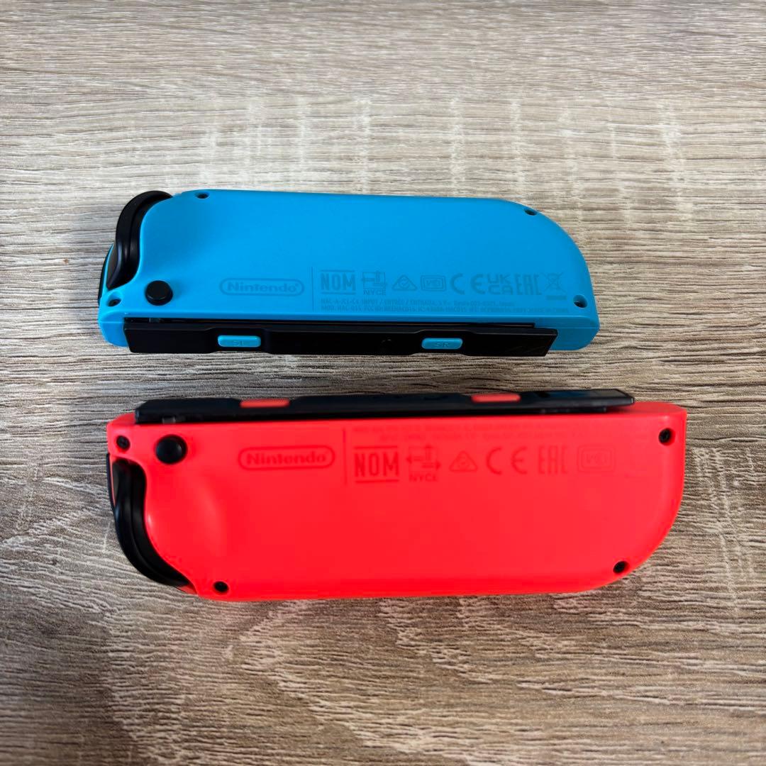 初代 Nintendo Switch 赤青/ 携帯ポーチ付き