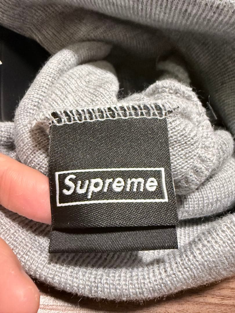 は*な様 Supreme New Era box Logo Beanie グレー