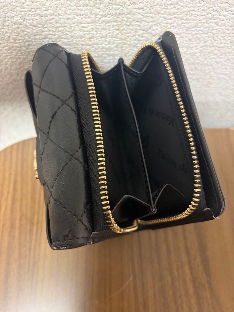 メゾンドフルール　リボン付きブラック 二つ折り財布