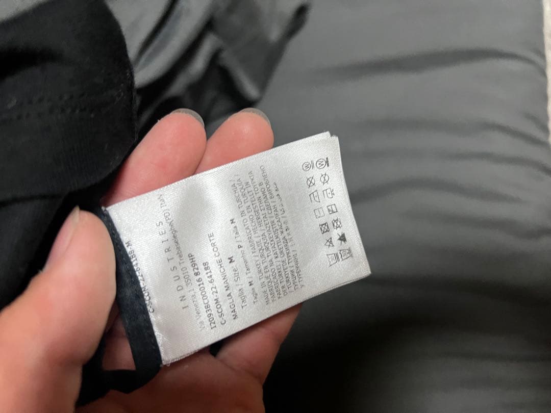 MONCLER ブラック 半袖Tシャツ　メンズ