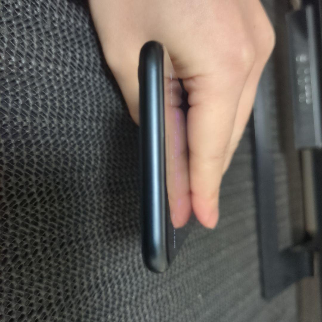 iPhoneSE第3世代 ミッドナイトブラック128GB